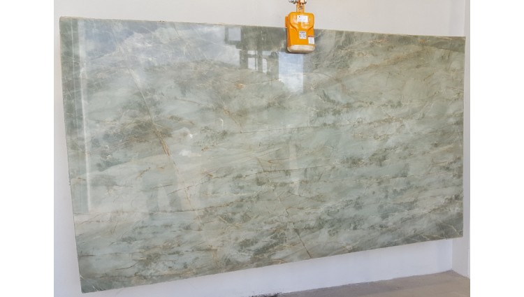 QUARTZITE LIGHT GREEN